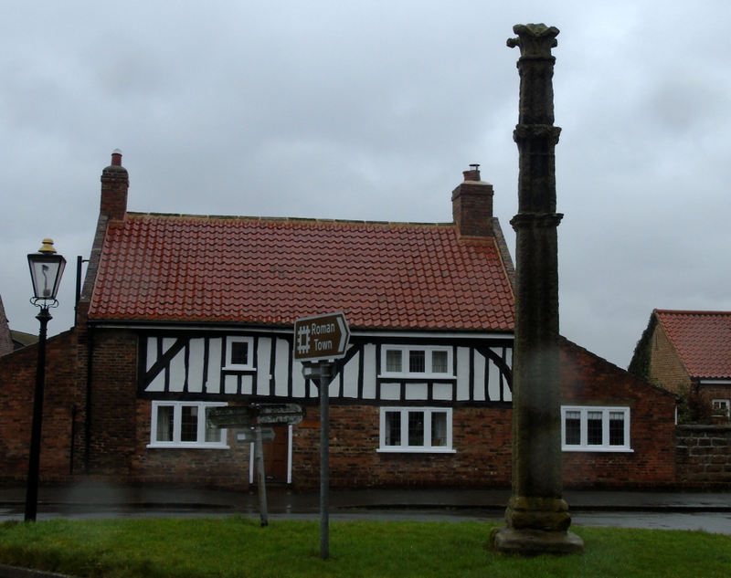 aw_history's tweet photo. I recently went to #Aldborough in North #Yorkshire It is excellent! These photos show the church, battlefield cross & pole for shooting the #popinjay @RomanAldborough @battleftrust @EnglishHeritage @nationaltrust @TheRedWyverns @TowtonOfficial @AppArchTweets @CBA_Yorkshire https://t.co/X2XkasN7s7