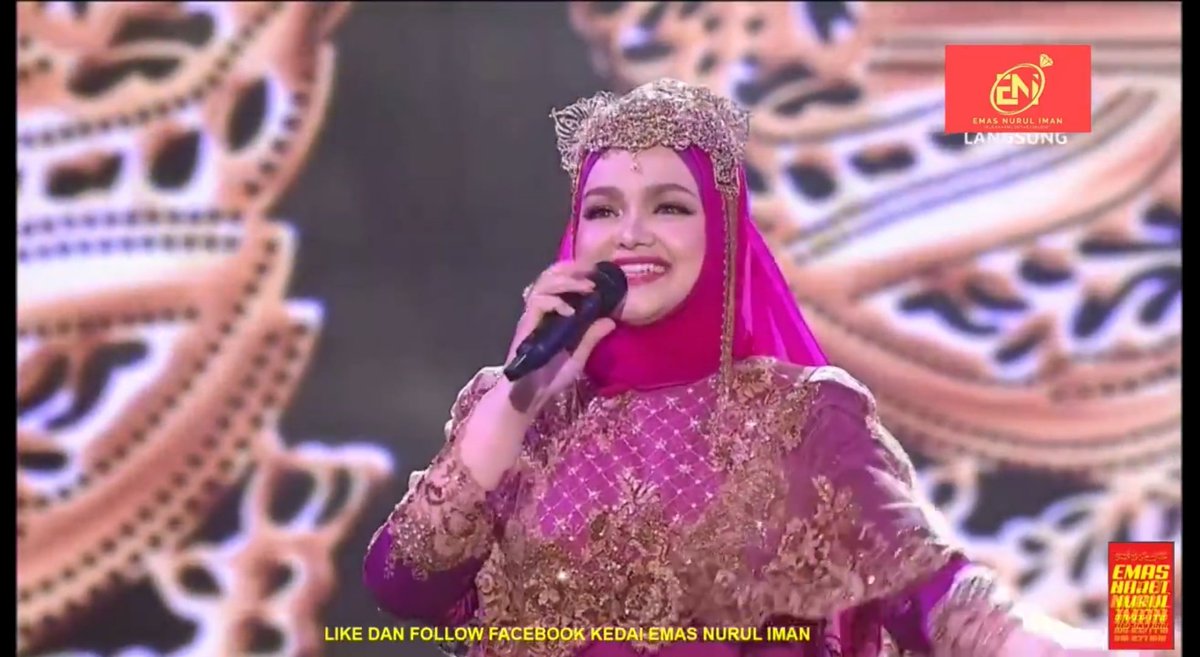 LeeYoel1's tweet photo. Queen malaysiaaaa guyssss... #BigStage2022 #ThisIsSitiNurhaliza https://t.co/2avOeliMKf