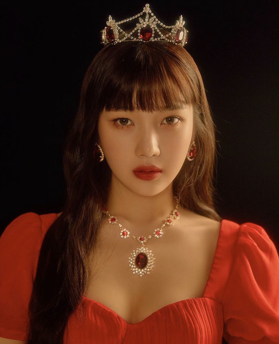 นี่เห็น timetable โน้ตเพลงละนึกถึงช่วง la rouge น้องเค้กแบบที่สุดของคำว่าราชนิกูล