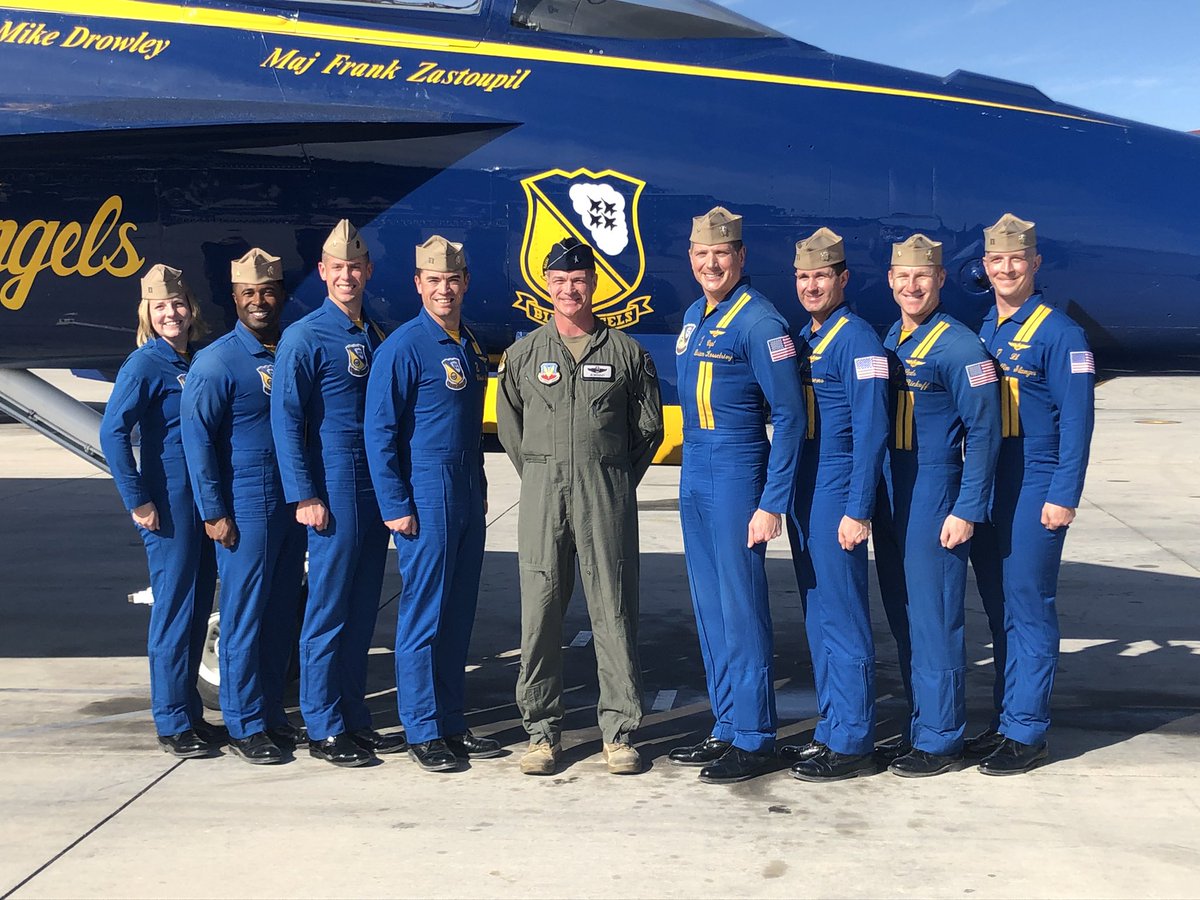 Michael_Drowley's tweet photo. I get the opportunity see exceptional high performing teams in action &amp; this week was truly special. Joint training with the @AFThunderbirds &amp; @BlueAngels - incredible professionals - so proud of our teams @usairforce @USNavy https://t.co/YnUIB4InYl