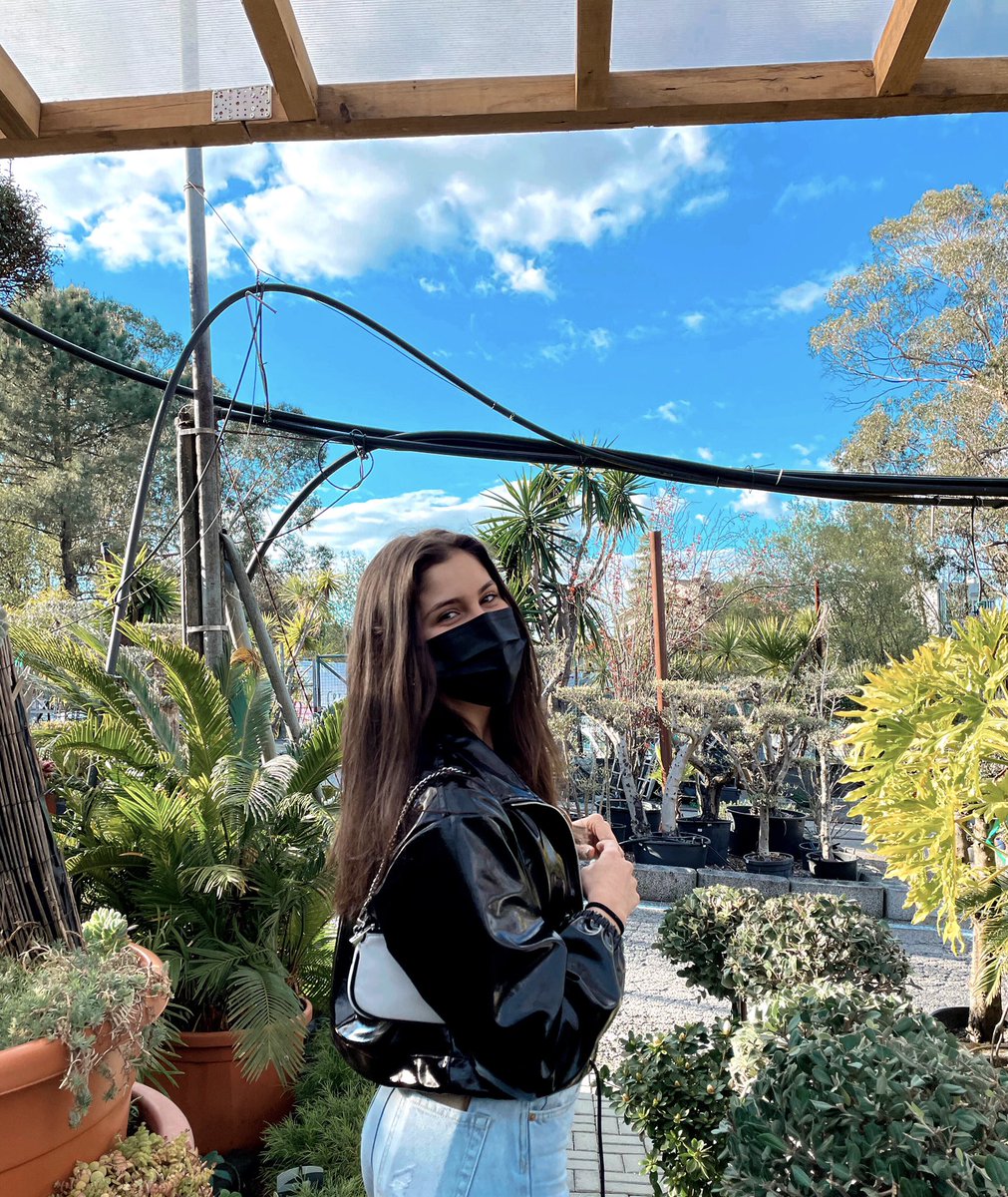 Anita vai ao horto 🌺