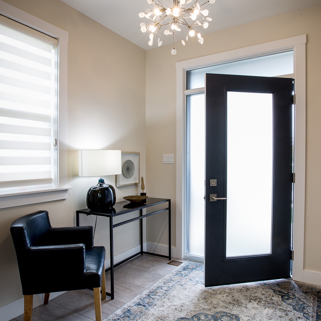 kohltech's tweet photo. Beautiful and contemporary ☑️
Make an excellent first impression with a custom-made and high-quality entrance system from Kohltech 🏡
#Kohltech #WindowsAndDoors https://t.co/0NC9Wk7rGK
