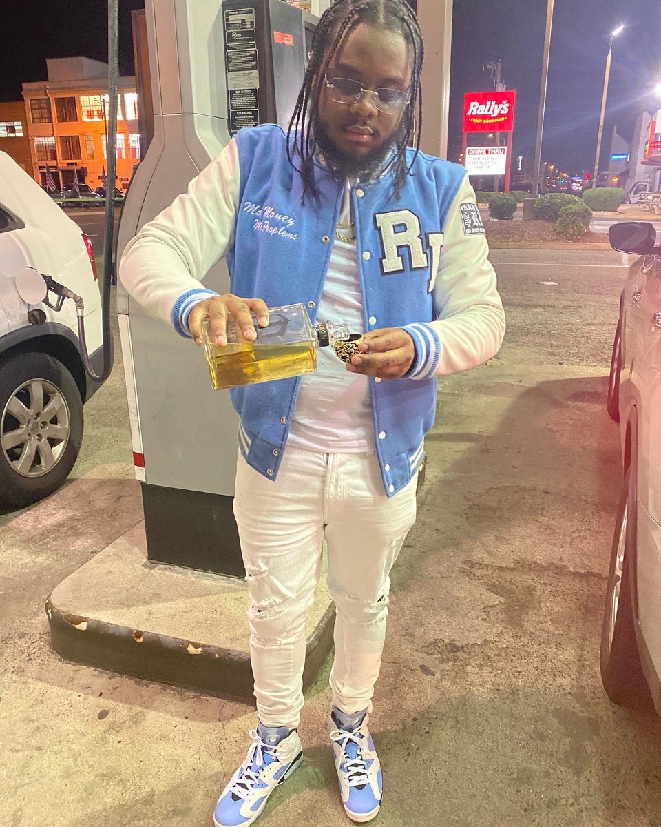 jayrichlyfe's tweet photo. I been chilling I hope they donโt think I lost it ๐คท๐พโโ๏ธ๐๐ #jeezy #richLyfe https://t.co/kmZBEpgIiJ