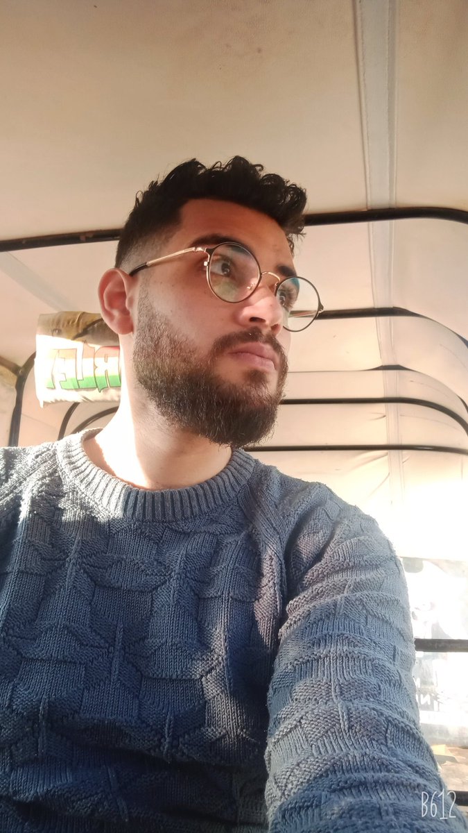 هي اللي ضايعه هناك دي احلامي ...!!!؟