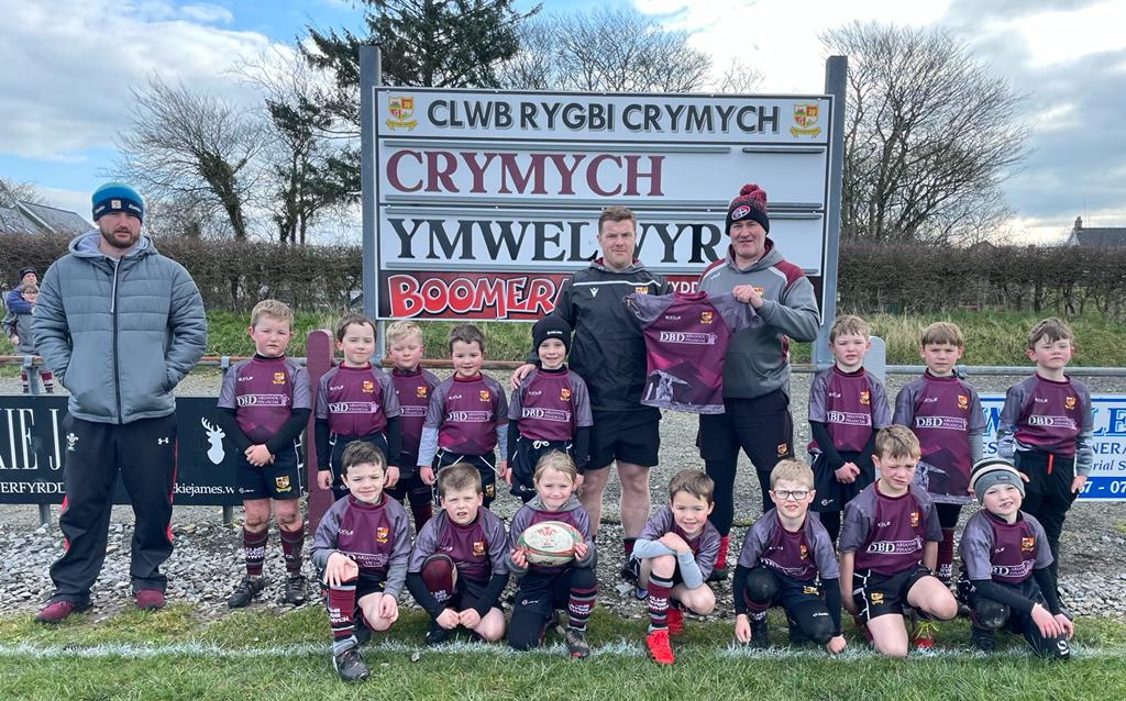 Tîm dan 7 gyda cryse newydd nhw. 
Diolch i Robin o DBD am noddi y crysau