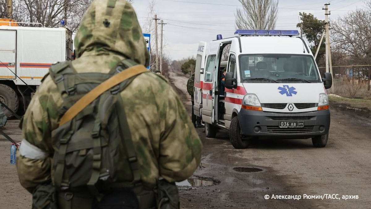 Украинские националисты расстреляли колонну мирных жителей, покидавших Мариуполь, двое погибли, сообщила Народная милиция ДНР:
go.tass.ru/jZayi