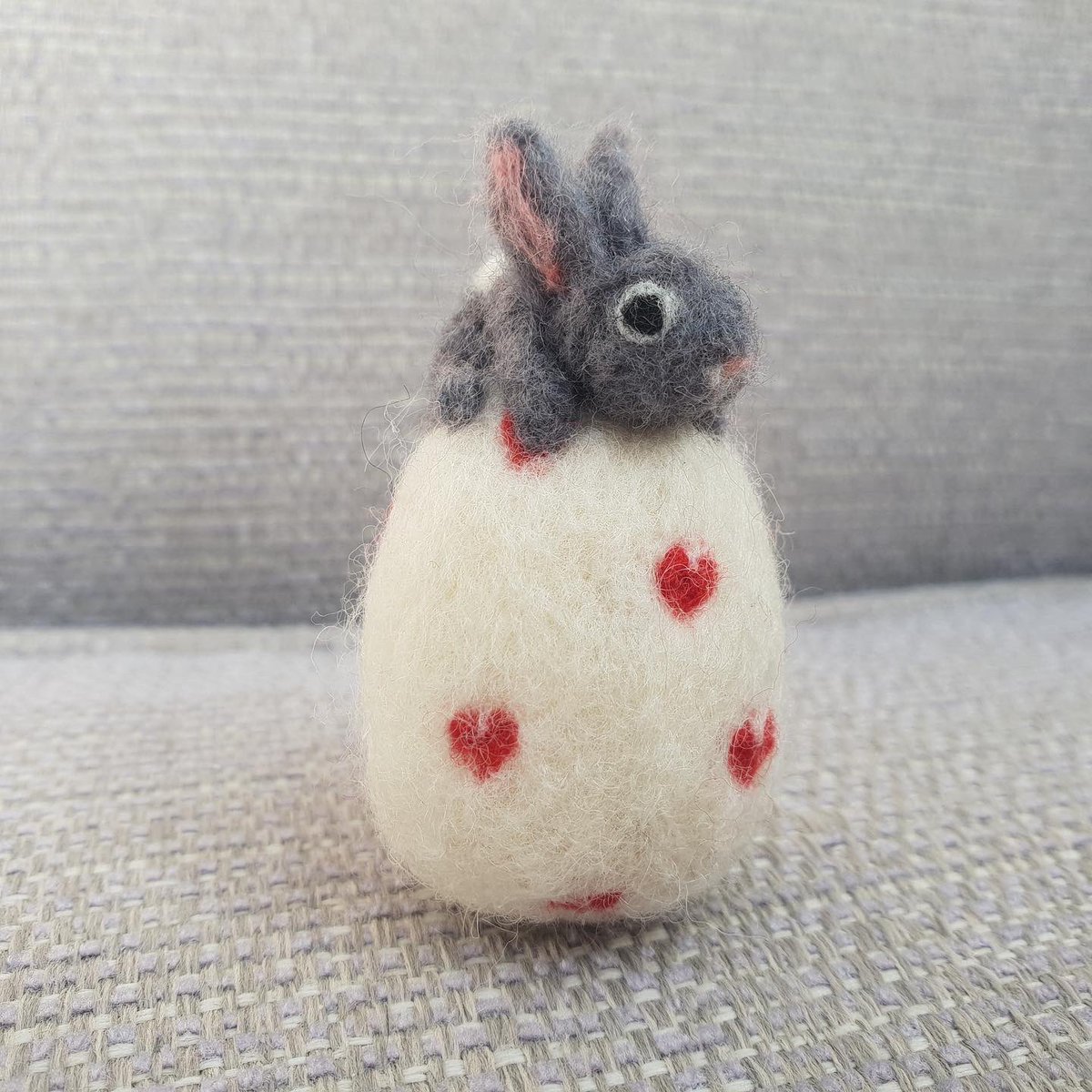 RockingFelter's tweet photo. Hello!

I’d love to know if you have a favourite? These beautiful felted Bunnies are now available to adopt! Thank you ❤️

#rabbits #Easter #cute #firsttmaster #etsy https://t.co/qduONngGxT