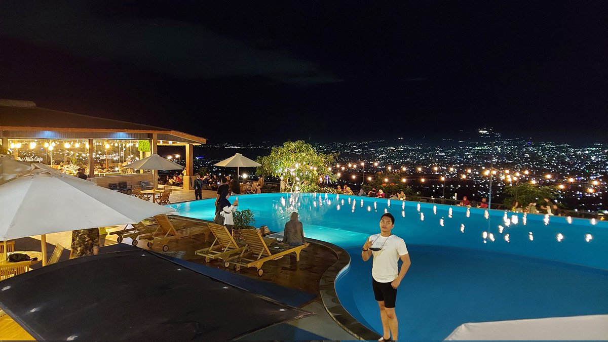 Makan, minum, cerita2, nyanyi2, foto2, ngantuk, 🥱 pulang tidur..