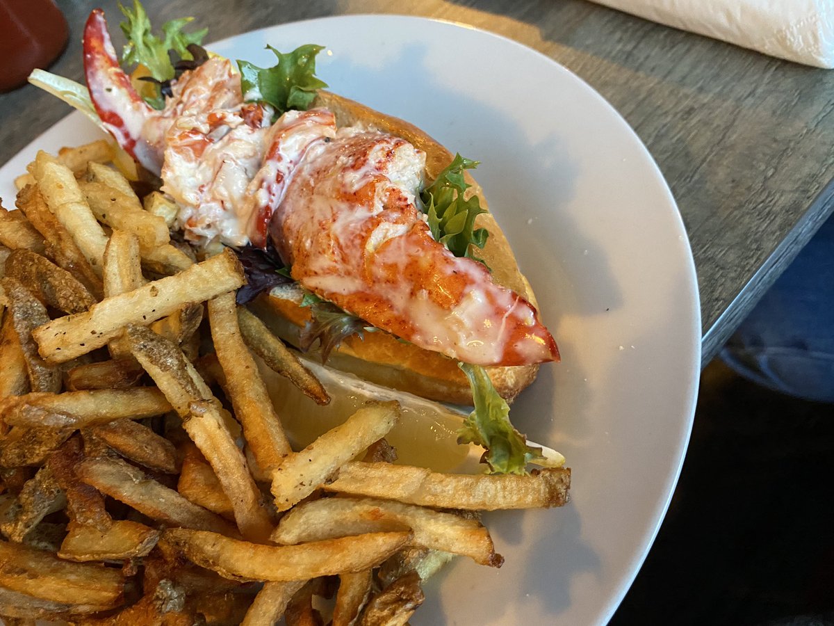 (Sorry <a href="/LucyLobsterNS/">LucyLobster</a> ) And the Best Lobster Roll winner of the ‘22 <a href="/LobsterCrawl/">Nova Scotia Lobster Crawl 🦞</a> is … Osprey’s Nest Public House in Petite Riviere! So good, AND remaining on their menu beyond February too! 🦞👏