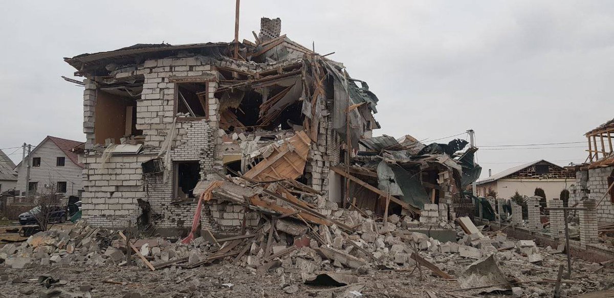 dimasiedykh's tweet photo. @SenatorTester Ukraine needs weapons and humanitarian assistance to defend against #Putin. Stop innocent civilian deaths. @POTUS, provide #SafeAirliftUkraine #StopPutin https://t.co/ZPed7sXFN1