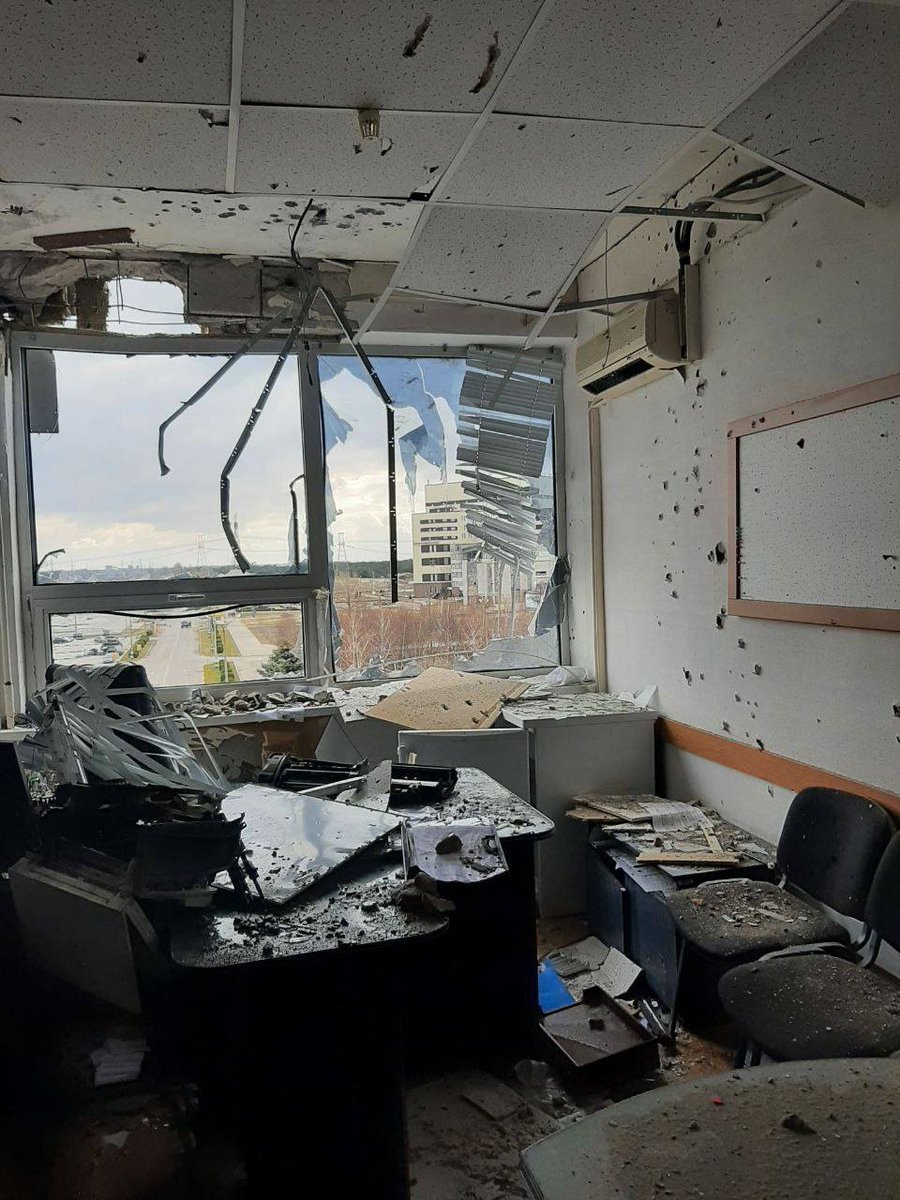 dimasiedykh's tweet photo. @SenatorCardin Ukraine needs weapons and humanitarian assistance to defend against #Putin. Stop innocent civilian deaths. @POTUS, provide #SafeAirliftUkraine #StopPutin https://t.co/K1hvni6H2x
