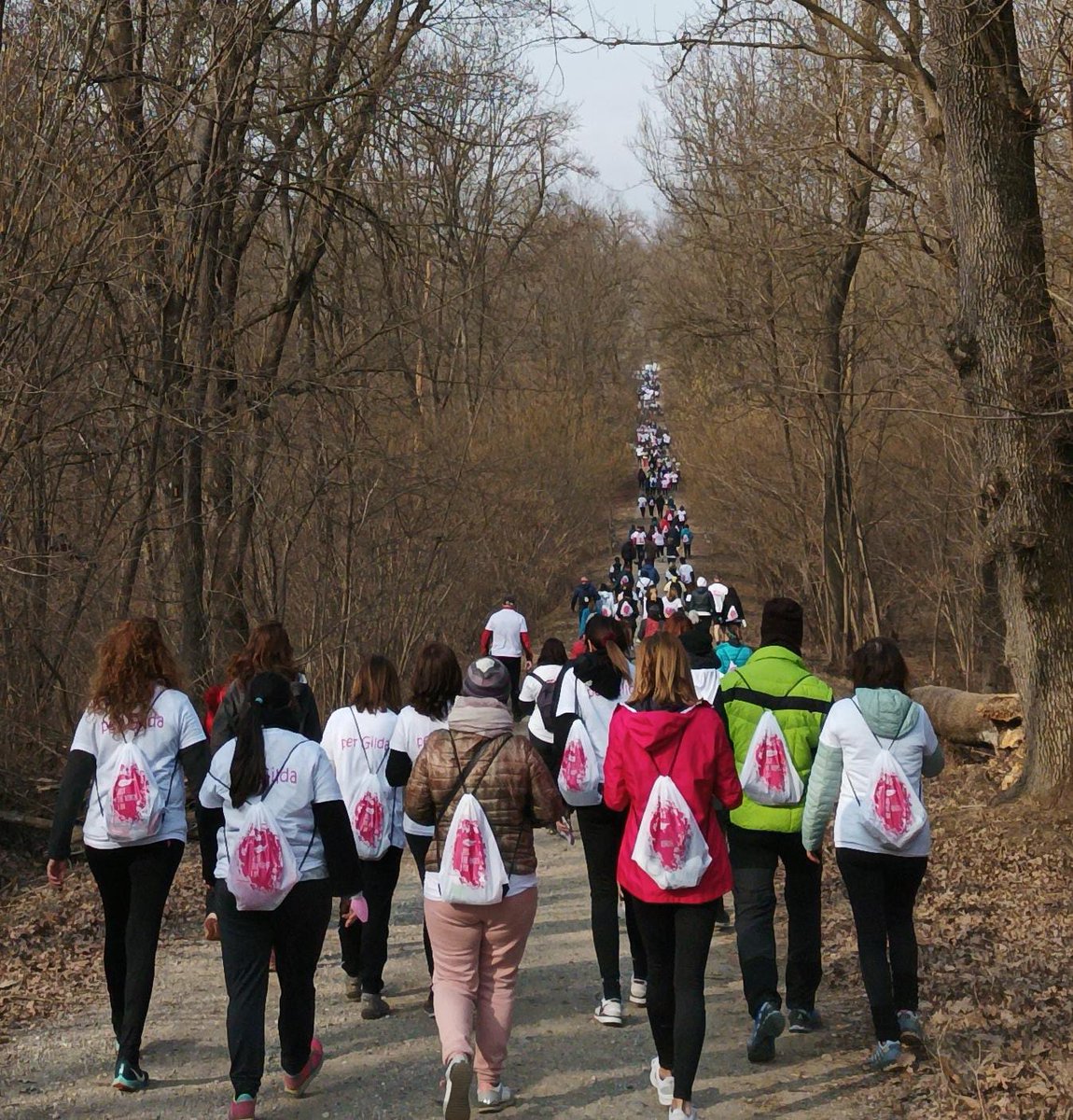 5 chilometri nel verde del Parco Naturale La Mandria  🌳 per l'edizione 2022 della #JustTheWomanIAm, la camminata a favore della #ricerca ♀️ e all'insegna della solidarietà, dell'inclusione e della pace 🇺🇦

#donne #diritti #lifeispink