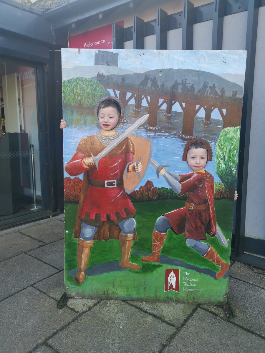 frances11016's tweet photo. @BridgetPrimary Today's adventures, Bannockburn, Wallace Monument and Linlithgow Palace https://t.co/ZC7aiUNeRv
