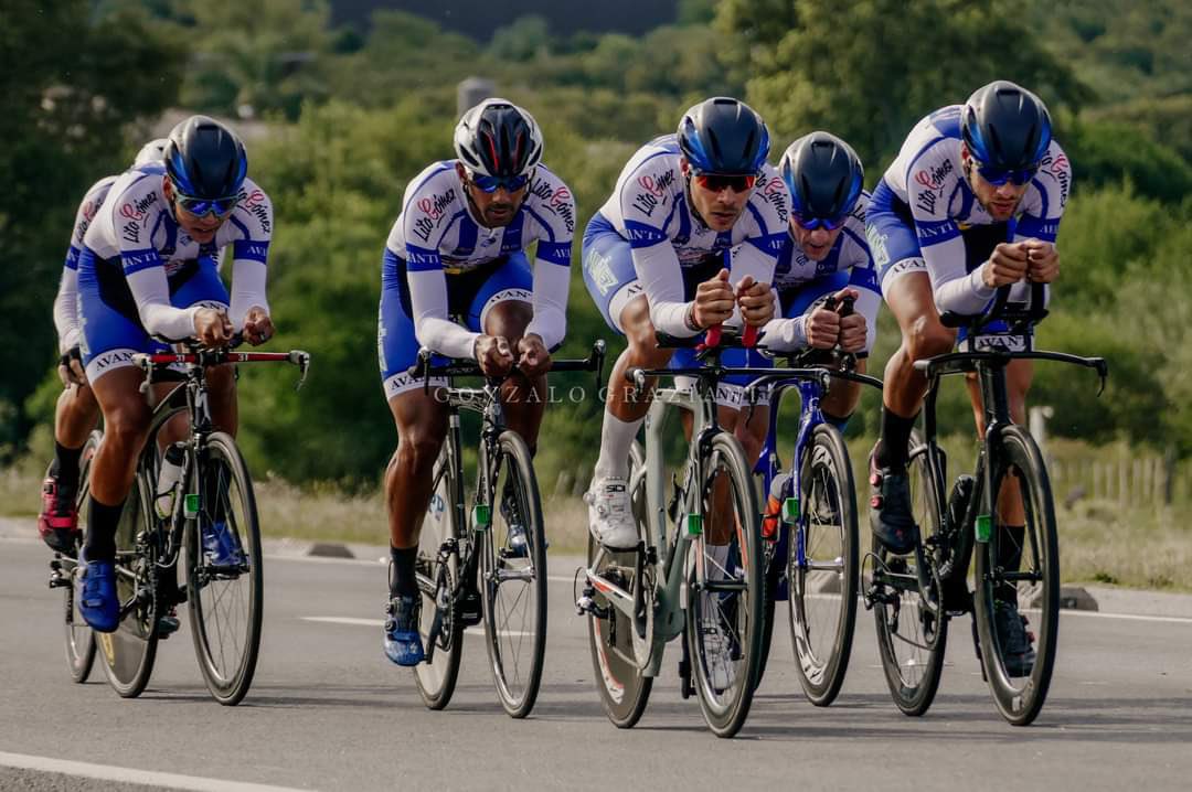joseluis5323's tweet photo. Felicitaciones a #JorgeGiacinti Felicitaciones a todo el equipo @CCCerroLargo. @presandrade 
VAMOS CERRO LARGO !!! https://t.co/DZwsKbhpNn