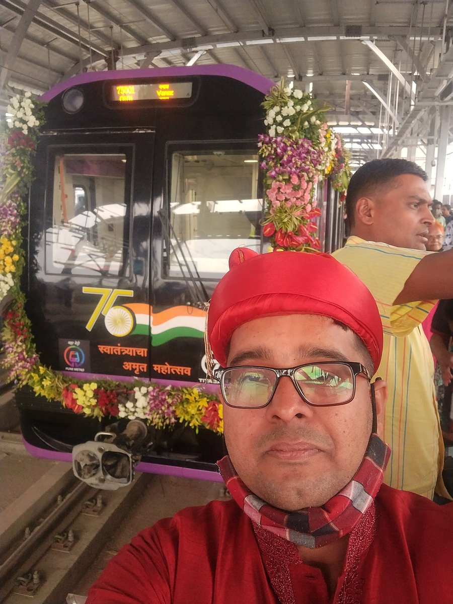 MoDiKul's tweet photo. पुणे मेट्रोचे थाटात स्वागत !
धन्यवाद @metrorailpune !
#FirstRideInMetro
#PuneMetro
#AaliApliMetro https://t.co/gu8PtbBl2o