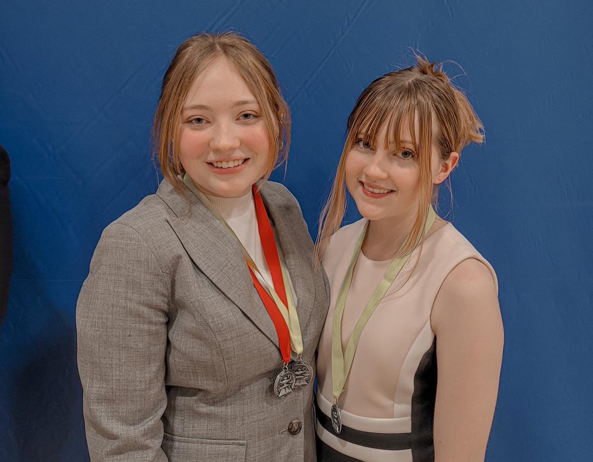 EGFSpeech's tweet photo. Results from Walker!

Madi - 4th in Discussion
Neve - 2nd in Creative &amp; 4th in Storytelling
Shawn - 3rd in Honor Final Extemporaneous Reading
Darius - Red Ribbon in Humor https://t.co/RDs87QGWQ3
