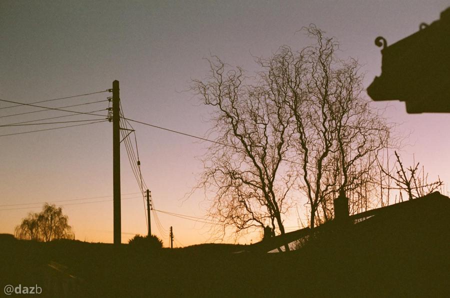 dazb's tweet photo. Nice Sunsets.
January 2022 edition
---
🔗 https://t.co/Nt1JbdrSxv
🏷  #filmPhotography #believeInFilm #iShootFilm https://t.co/p9NWqfeyEe