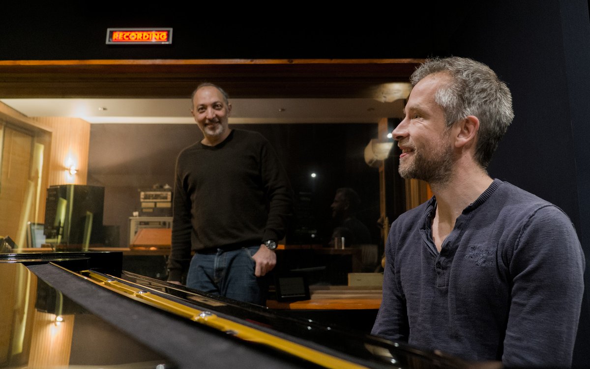 byebyefish's tweet photo. Back at Gam #Studio this afternoon to polish some #mix details of the latest #recordings with Armen! 🙏🎧🎹

#gamstudio #piano #bechstein https://t.co/4ujkT8eMNC