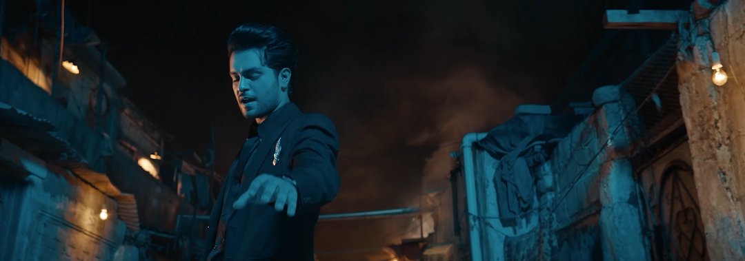 updatesasim's tweet photo. Music Video #KabhiMaiKabhiTum from #IshqEKhata is out, go & stream: https://t.co/SfPSu9NKj5
@AsimAzharr @omnplay
#AsimAzhar #OneMusicNetwork https://t.co/OZyAdviC0Y