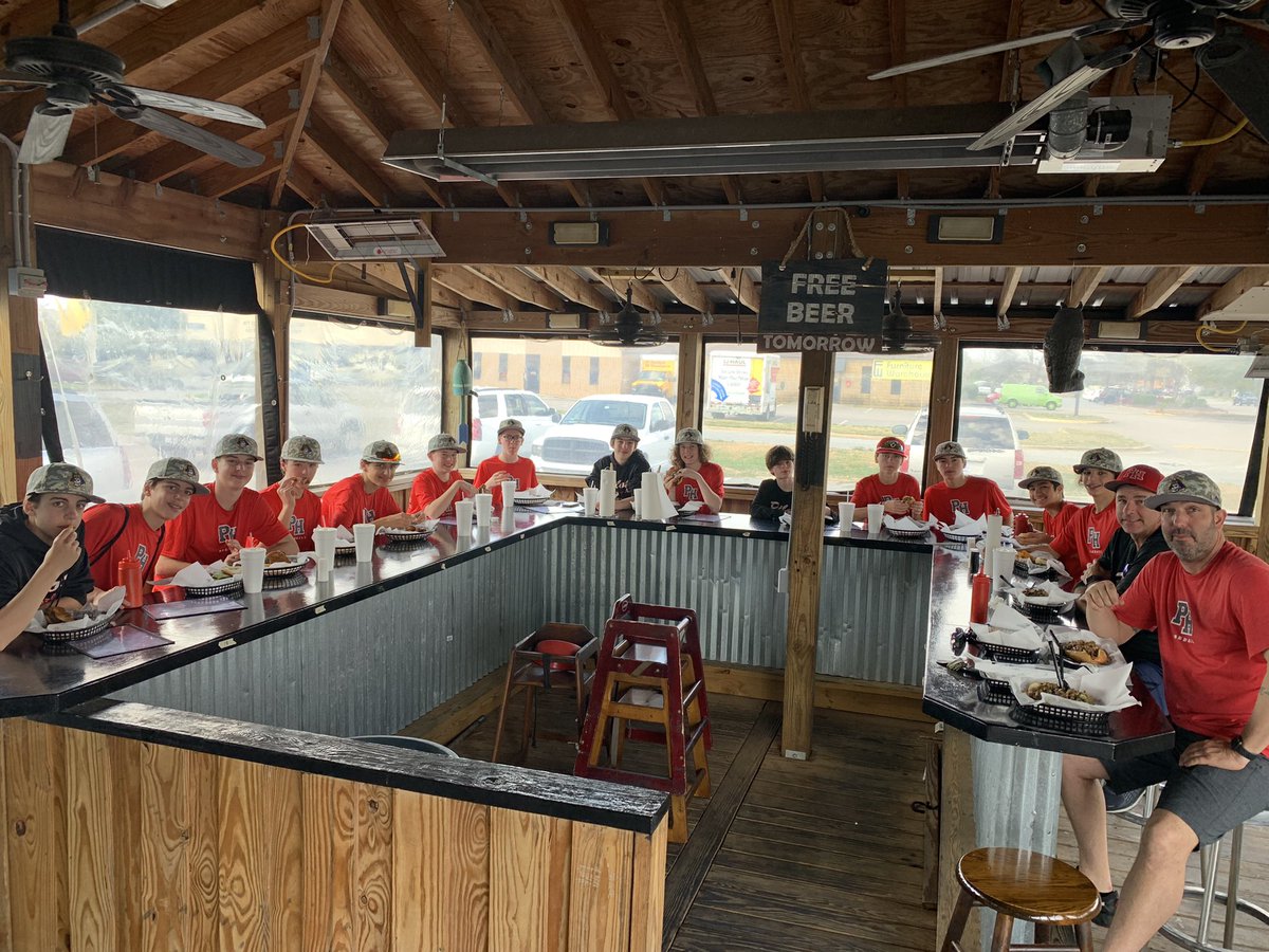 Time for lunch at Cubbies before heading to ECU vs Maryland games facilities.  Cubbies is a must when in Greenville. 
<a href="/LRPrideBaseball/">Leesville Road Baseball</a> <a href="/greercoach1/">Ryan Greer</a> <a href="/BillyRayRutled1/">Billy Ray Rutledge</a>