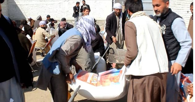 Donneso1's tweet photo. We have already helped 64 families in Parwan in March. Aid in another 8 provinces will follow. In today's times, we should never forget the people of Afghanistan. Let us build our homeland. @buildupev #saveafghanistan #helpafghanistan https://t.co/AJ3vSrqttX