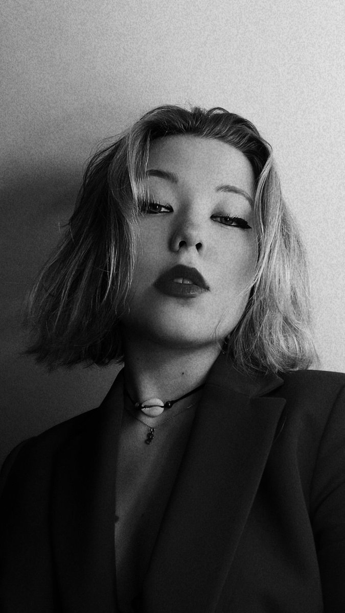 Bacarra6's tweet image. Dans ma tête c'est le bordel #LGBTQIAOfMarch