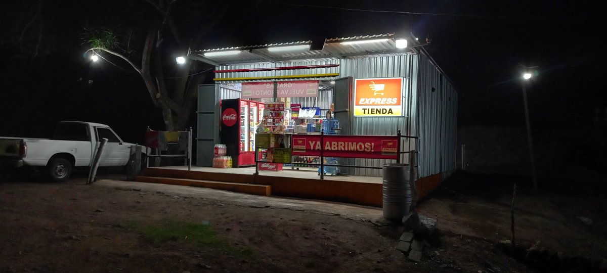 Express tienda tweet media