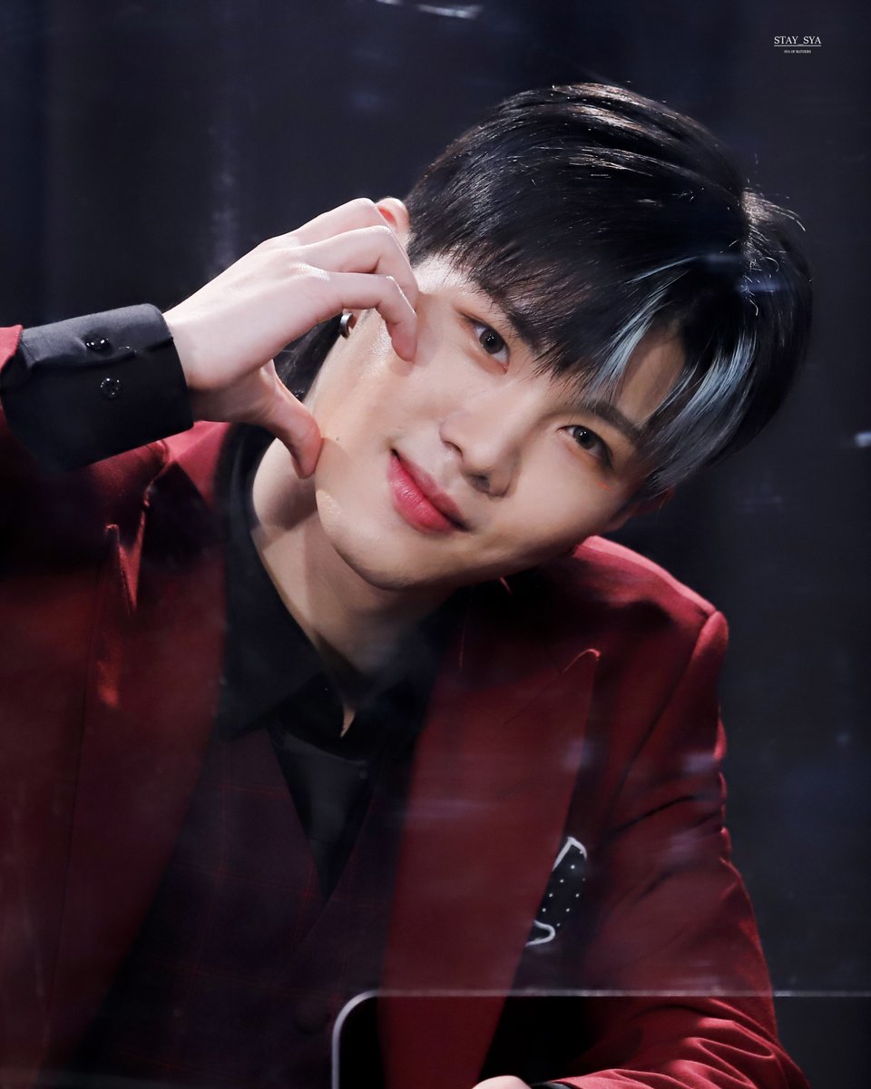 STAY_SYA's tweet photo. 300DAY🌟🎁

#블리처스 #BLITZERS_300DAYS https://t.co/7AJPUu25a9