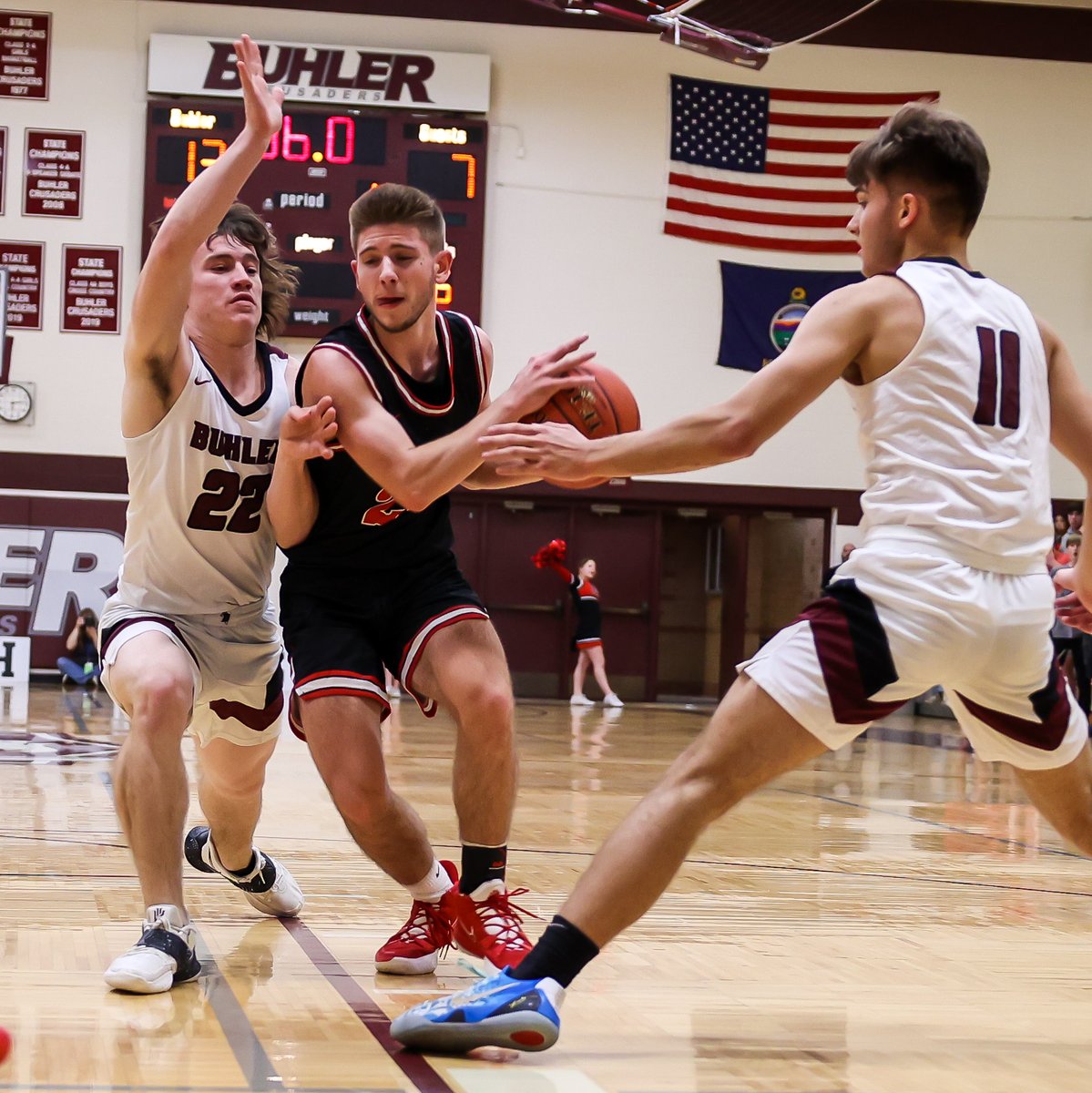 ChuckChaneyBCTG's tweet photo. .@ElDoBBall played their hearts out in a 44-41 loss to Buhler in the Class 4A sub-state on Saturday. A layup with 19 seconds left was the difference.

 "I know I've said it a million times but man, I couldn't be more proud of them," @DCulb said. #kspreps 

https://t.co/9dsPBzry9Z https://t.co/wsrfvuahn9