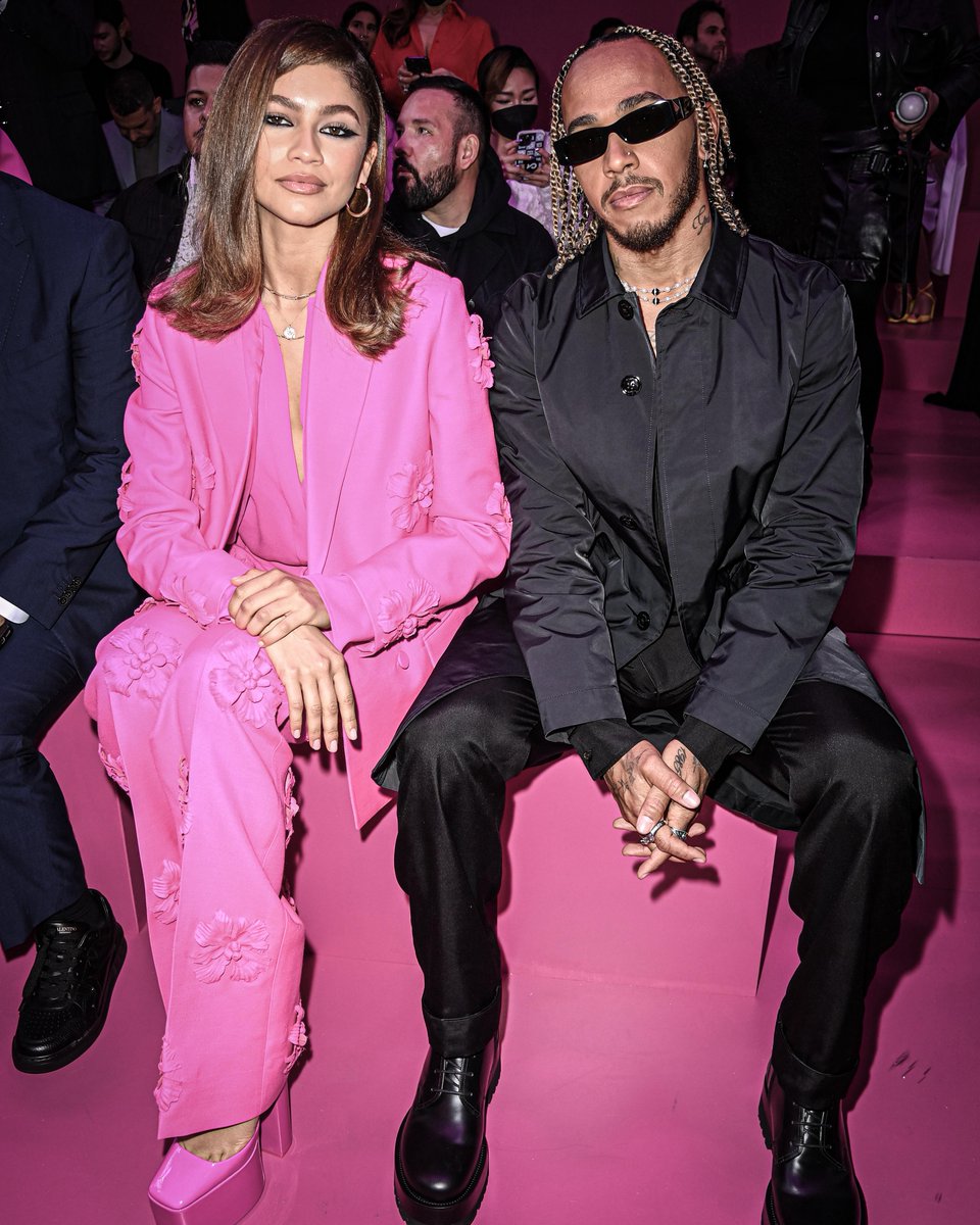 ESPNF1's tweet photo. Sir Lewis Hamilton and Zendaya seated front row for Valentino’s Womenswear Fashion show in Paris 😎 https://t.co/5jOn7IAcj7
