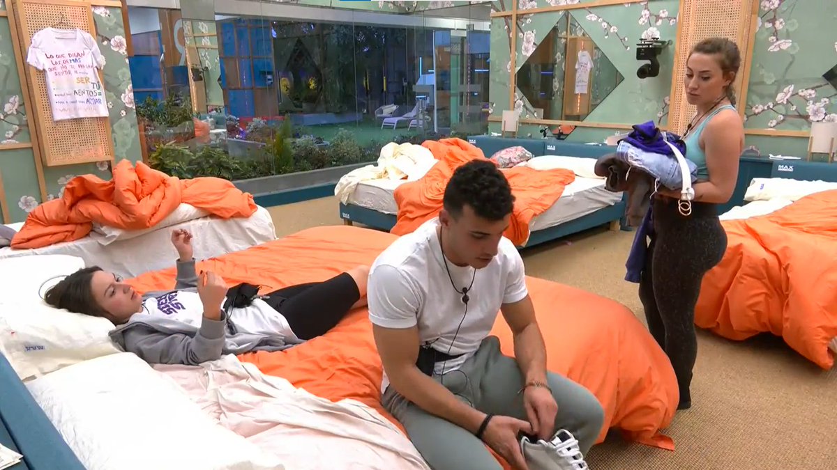 ¿Crees que Cora (<a href="/Coravaquerose/">LOS HERMANITOS LOS REALES</a>) está celosa de Adrián y Marta?
🔄 Totalmente
❤️ En absoluto
#Secret6M bit.ly/3b5Aep2