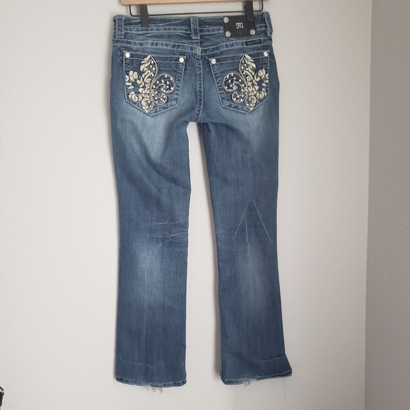 joccartee's tweet photo. So good I had to share! Check out all the items I'm loving on @Poshmarkapp #poshmark #fashion #style #shopmycloset #missme #ugg #aligncollective: https://t.co/yVhB5LIWhO https://t.co/dF8zDKrcBN