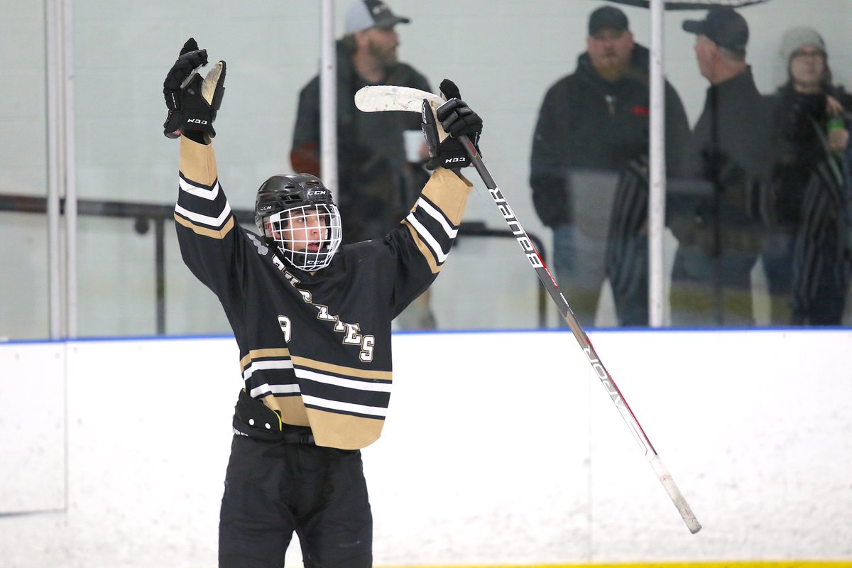 YouthHockeyHub's tweet photo. BAN AA REGION CHAMPIONSHIP 
West 

Andover > St. Paul (4-0) 

AND: Popehn, Mourad, Rono, Murphy https://t.co/FfrmUTSwQW