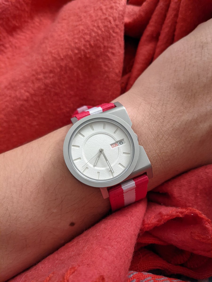 abcxyz_jp's tweet photo. Sunday funday. #owgmarch day 6. With #maswatches 's beautiful strap to much the Sunday font!

#AndoAndoAndo #腕時計 #pink #microbrandwatches #sundayfunday https://t.co/FVEti2NCJT