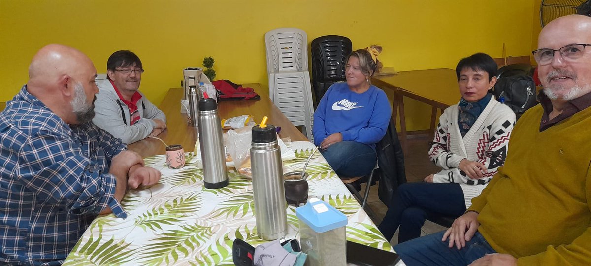 El secretario gremial de FATPREN, <a href="/flaviolramirez/">Flavio Luis Ramírez</a>, mantuvo un encuentro con les compañeres del <a href="/siprenesquel/">Sindicato de Prensa Esquel</a> para dialogar sobre los desafíos del sindicato y la Federación en este 2022 y acompañar el proceso electoral del gremio.