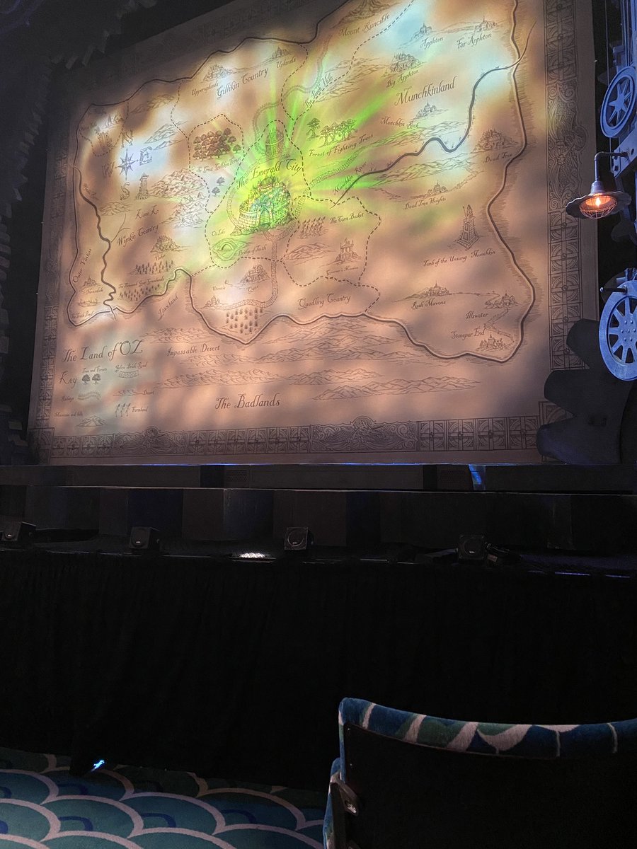 MillieSurridge's tweet photo. Just been to see @WickedUK Amazing! @luciejones1 you were phenomenal!! 👏🏻👏🏻 #wicked #westend #voicegoals #mt #keepgoing #grateful #milliesurridge https://t.co/8TD4fLRW8o