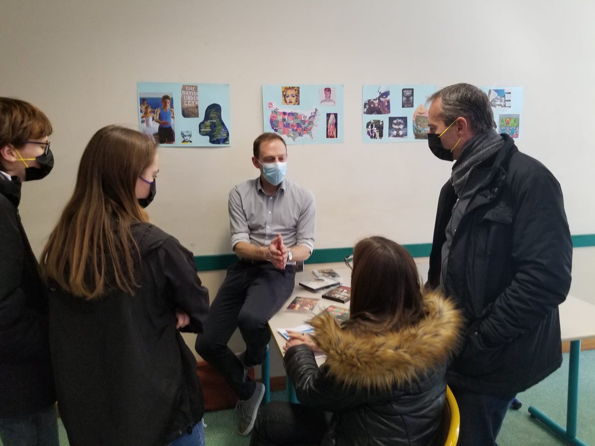 MBAndre67's tweet photo. Les Portes Ouvertes du #LyceeRudloff ont tenu toutes leurs promesses: une belle affluence, de la curiosité, des échanges et une valorisation de la polyvalence de notre établissement. Bravo aux équipes, aux élèves et à nos Alumni! A l'année prochaine! @acstrasbourg @OlivierFaron https://t.co/wst2qlu848