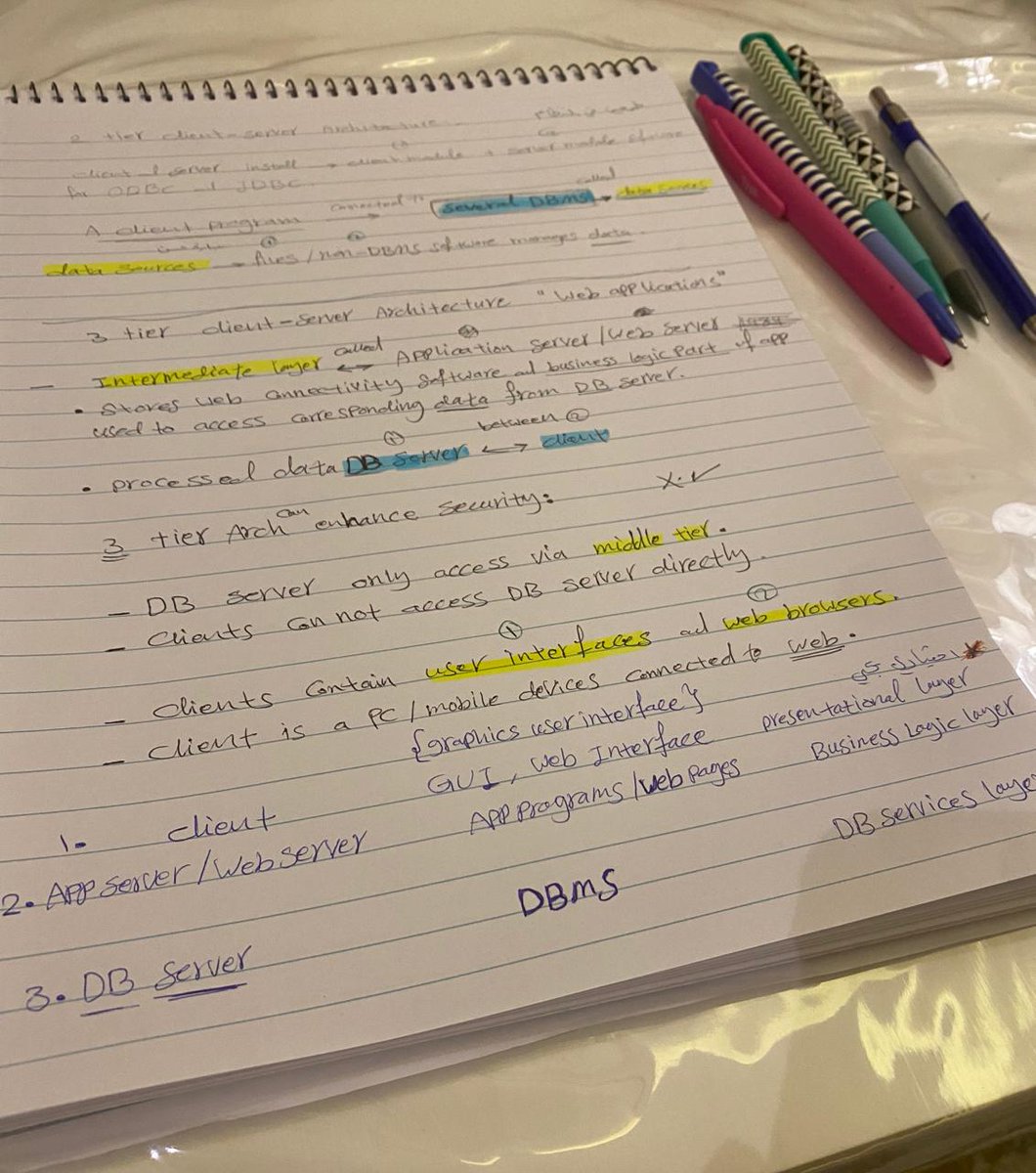 Asma____Q's tweet photo. قد يكون السطر الذي حرّم عينيك النوم ليلةً شفاءً لداءٍ أرق العليل ليالٍ أطولَ .. https://t.co/cQy94DealZ