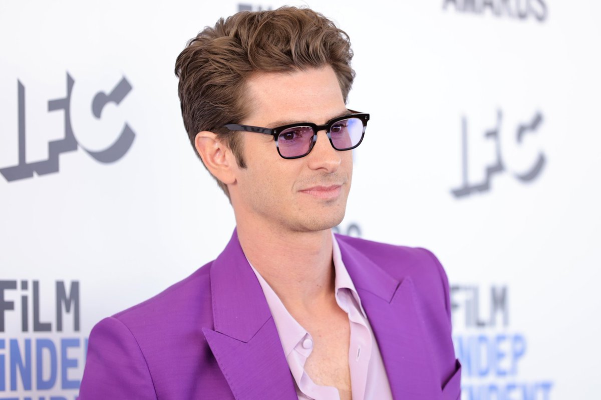 andrew garfield tweet media