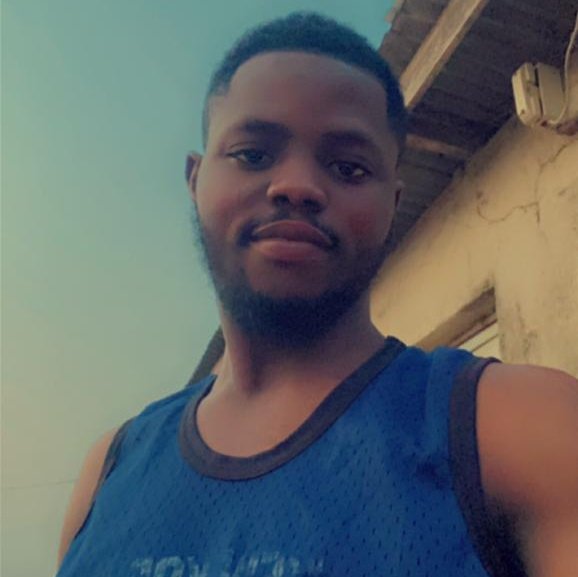 adelebare2's tweet image. #NewProfilePic