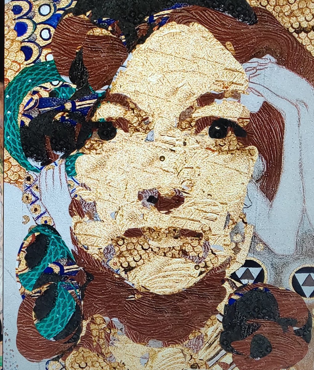 mar_chap's tweet photo. Bonito homenaje a la mujer moderna finales s. XIX , con curiosas experiencias digitales para niños y mayores @mataderomadrid #klimt #madrid #agendacultural https://t.co/9r8ZLjwY1X