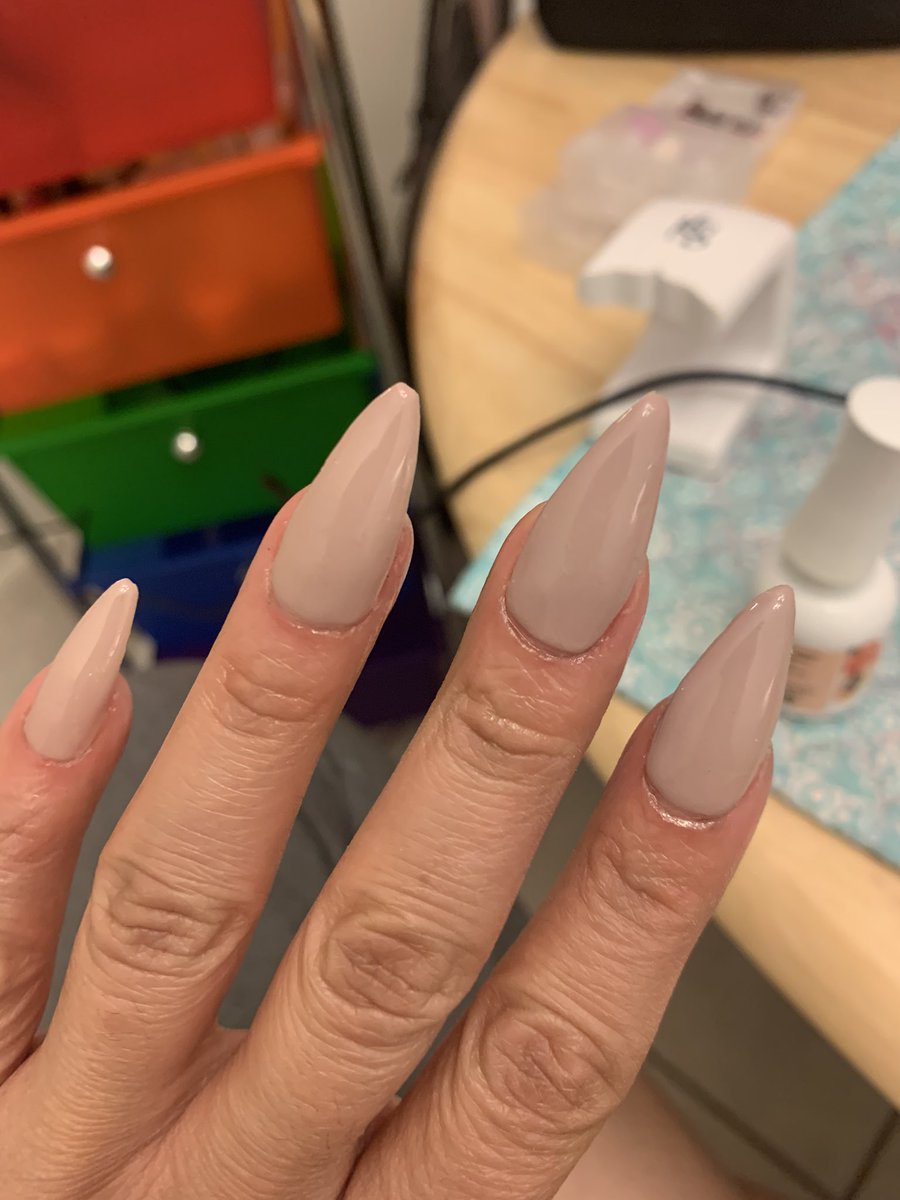 stephdiaz's tweet image. Love doing my nails! #selfcare #nailfies