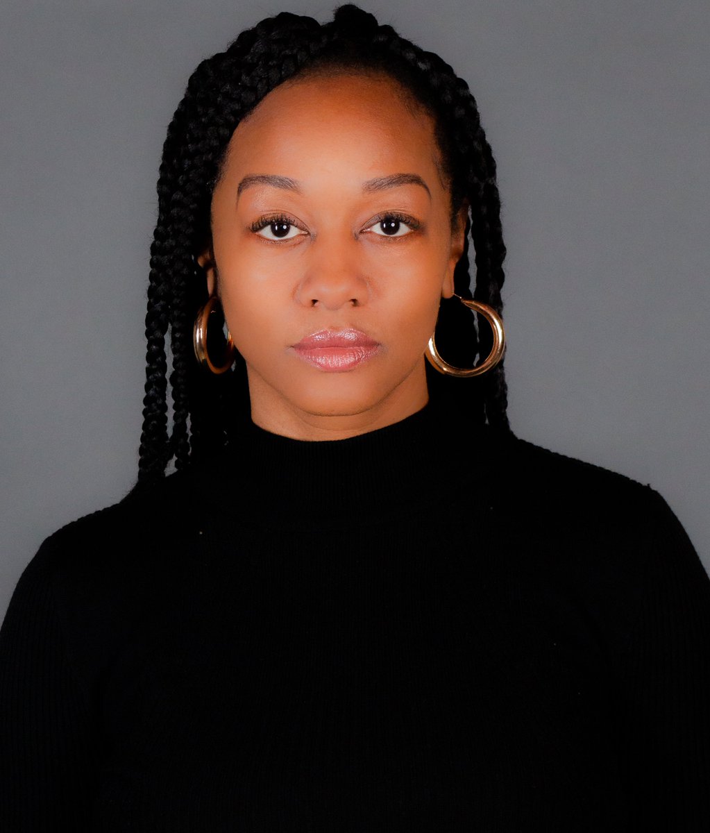 ToniTheActress's tweet photo. New theatrical head shots for serious theatrical roles that I receive. 📹🎥
 
#Newheadshot #SAGactor #SAG #SAGactress https://t.co/hdM6KNRVkt