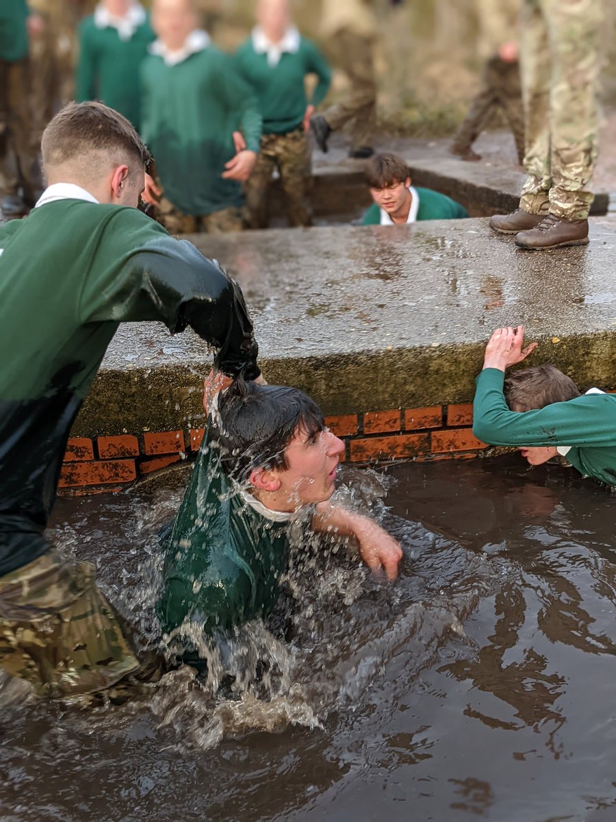 Welly_CCF's tweet photo. A superb effort by the 2022 Royal Marine Pringle team. They competed against 16 other top CCF contingents and remained professional, resilient and humorous throughout. A credit to @WellingtonUK and their houses. https://t.co/K4QSrKhxd6