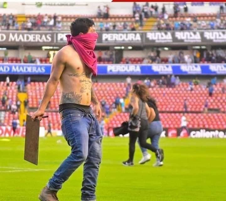 ENÉSIMA VEZ | Los barras bravas existen porque, generalmente, tienen la bendición de los dirigentes y de la misma policía.