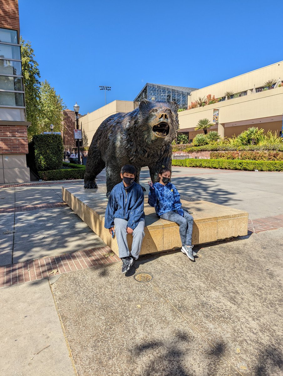 calderon11's tweet photo. We made it!
#UCLA
#CalvsUCLA https://t.co/kK7yvhPR3i