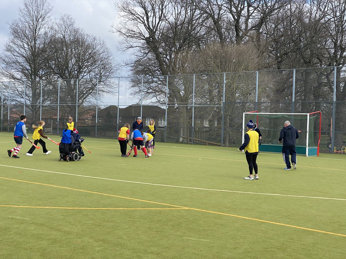TWhockeyclub's tweet photo. Only 2 colours 🇺🇦 on show at today’s @FlyerzHockey inclusive 🏑 session #StandWithUkraine️ Great that Sue from @AccessSport joined us. The youngsters were simply fantastic. @EnglandHockey @KentSport1 @SOGreatBritain @Parasportuk  #TunbridgeWells #sportforall @TWellsCouncil https://t.co/0ndKZhVx7Q