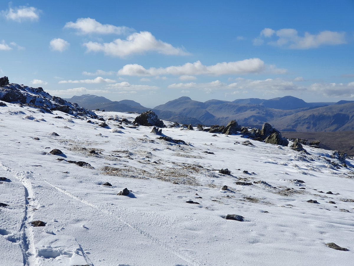 sammartinart's tweet photo. Raise &amp; White Side via Sticks Pass and back down via Keppel Cove. Inspiration by the bucket 😍 #raise #helvellyn #lakedistrict #glenridding #keppelcove #stickspass #Cumbria https://t.co/ZGoaJkSKeF