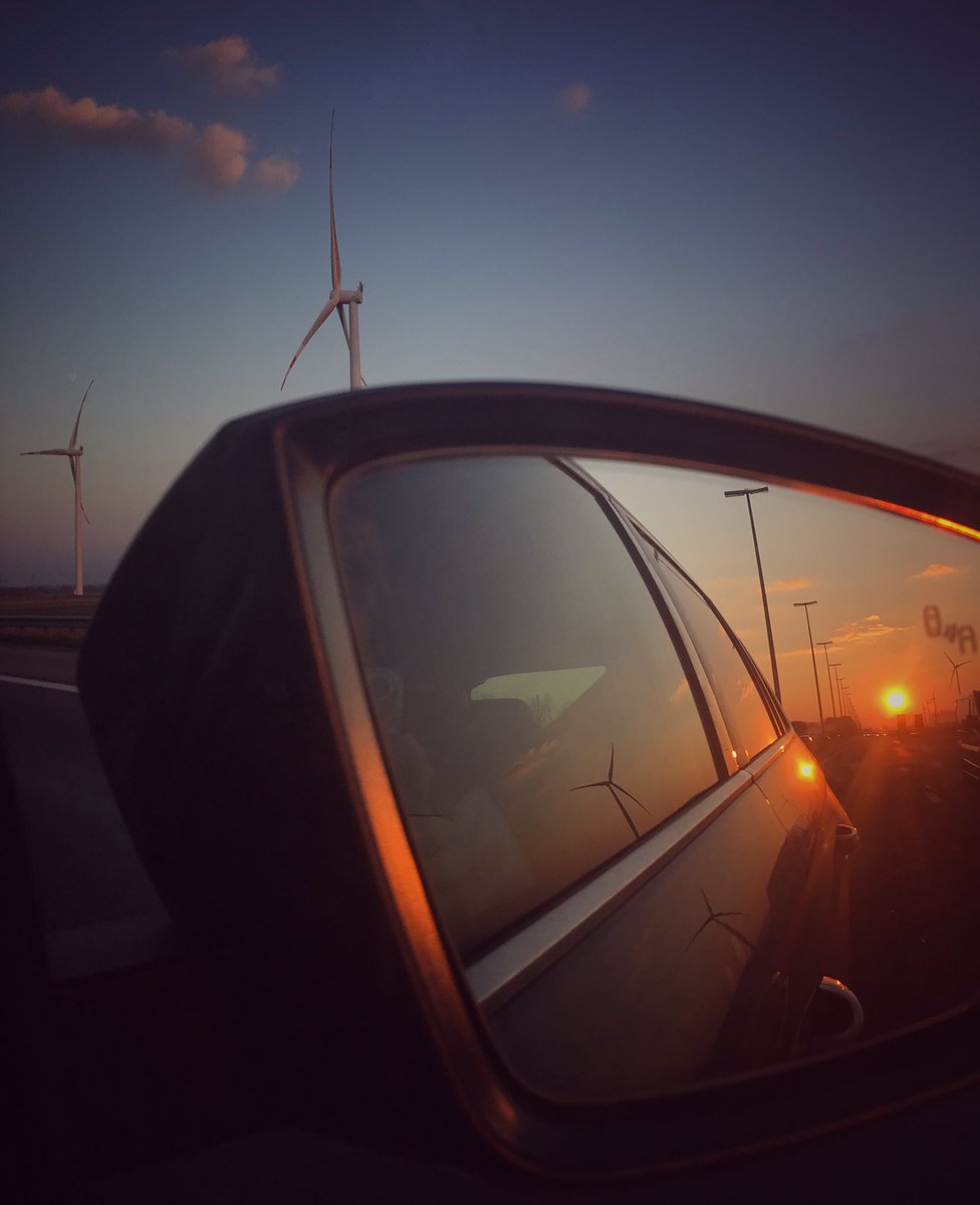 Hoe was jullie weekend? Ik probeer wat vaker te genieten van de kleine dingen. Dat bewust doen, is geen makkie. Stom eigenlijk… #hetiseendingetje