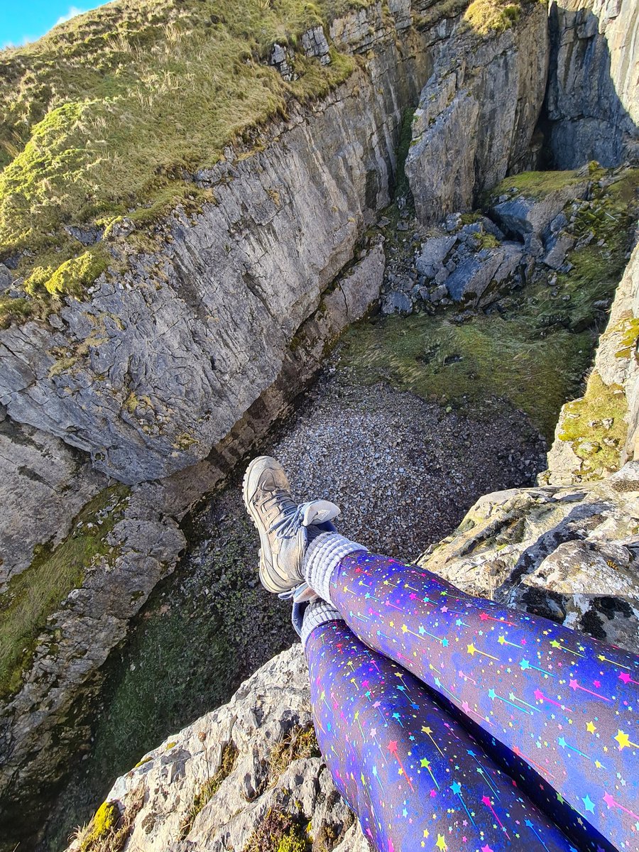 lear777's tweet photo. Enjoyed a well-deserved pub lunch after a few days of totting up #nhs1000miles 191 ytd
#bedafell #placefell #lakedistrict #wainwrights 37/214 #penyghent #hullpot #Yorkshiredales #thebuckinn https://t.co/fKpXLFVm5S